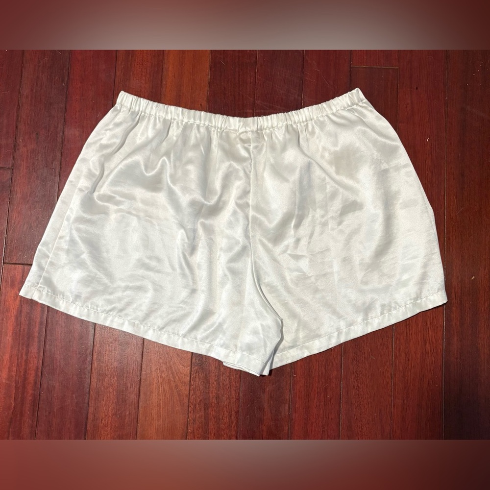 Victoria's Secret Cream Satin Sleepwear size Medium - Picture 2 of 7